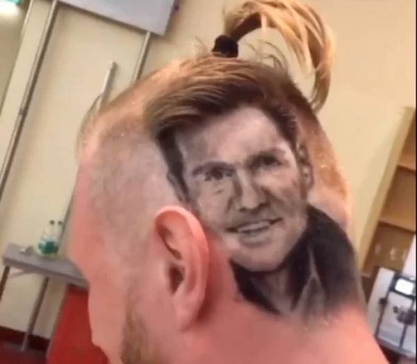 18. И премия за лучшую стрижку достается этому чуваку :)