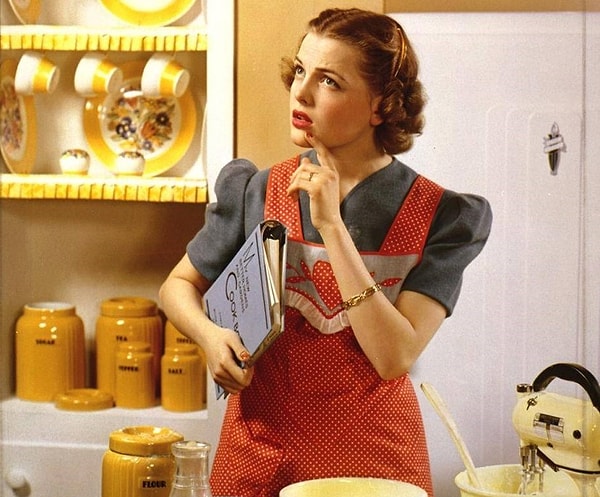 5. Вы предпочитаете готовить самостоятельно или питаться в кафе (заказывать еду)?