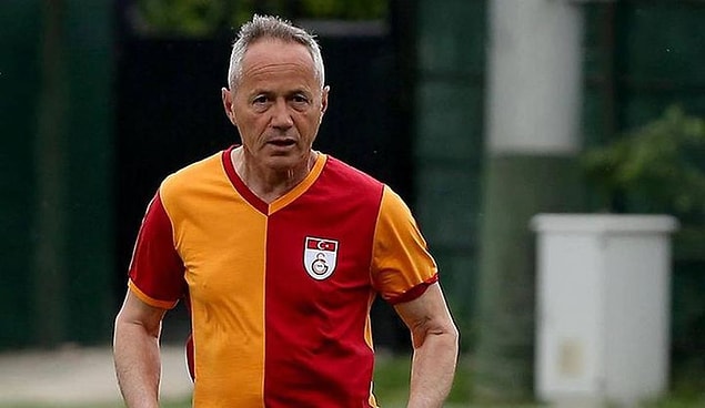 13. Bir daha Galatasaray'a dönmeyeceğimi biliyordum. Ne diyorlar Türkiye'de? Paçavra gibi attılar beni... Paspas ettiler.