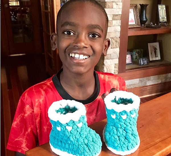 11. Джона обожает вязать, но у него есть еще более впечатляющие планы на будущее.