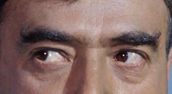 7. Вам знаком взгляд на фото? Кто это?