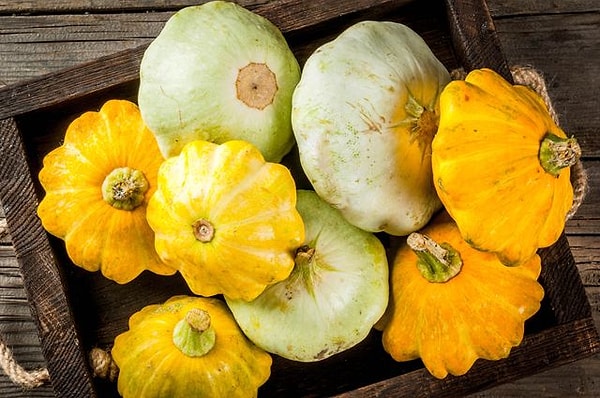 8. Тыква и груша вместе весят столько, сколько патиссон. Две тыквы весят столько, сколько патиссон и груша вместе. Сколько надо груш, чтобы уравнять в весе патиссон?