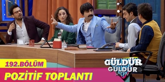 Yaz, Sivas'a Deniz Gelecek! 'Pozitif Toplantı' Skeciyle Günümüz Medyasını Eleştiren Güldür Güldür Show Ortalığı Yıktı!