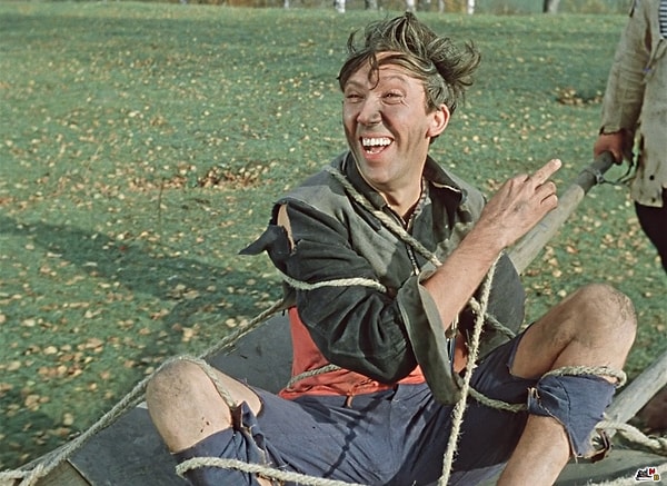 Шикарный результат! Перед нами самый преданный фанат фильмов СССР!