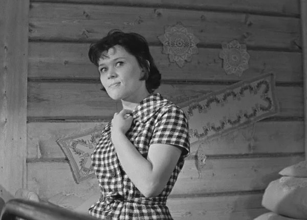 7. Перед вами персонаж фильм "Девчата"...