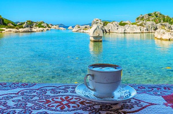 8. Akdeniz'de kral mezarlarının izini sürün ve içinizdeki gezgine okkalı bir Türk kahvesi ısmarlayın