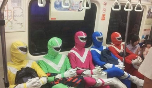 36. Эти ребята тоже мир спасать будут? Или это что-то другое? 😂😂😂