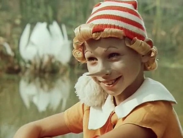 10. За что на сказку-мюзикл "Приключения Буратино" обрушился шквал критики со стороны членов худсовета?