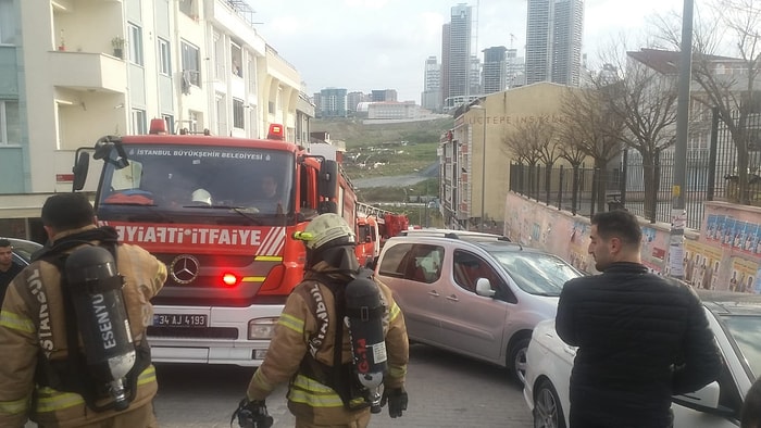 Esenyurt'ta Okulda Yangın Çıktı: Oy Sayımına Ara Verildi