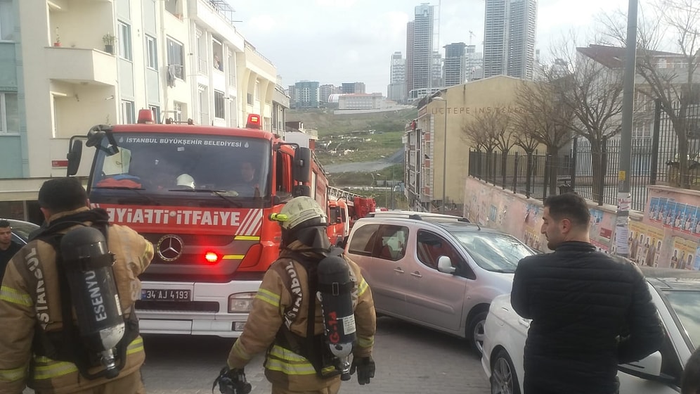 Esenyurt'ta Okulda Yangın Çıktı: Oy Sayımına Ara Verildi