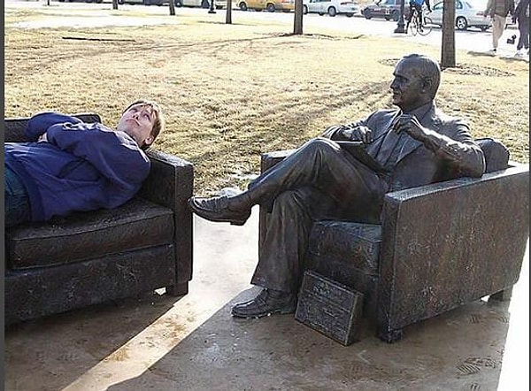 9. "Ну че, как жизнь?"