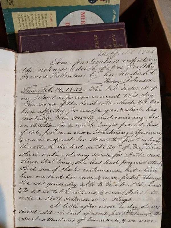 6. "Наткнулся на коробку, полную рукописных журналов восемнадцатого века, в доме, в котором я делал ремонт”