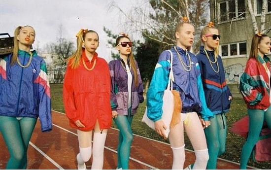 Бодрящий фрикотаж из 90-х: ставим кассету группы "Кармен" и встречаем 10 трендов этой весны