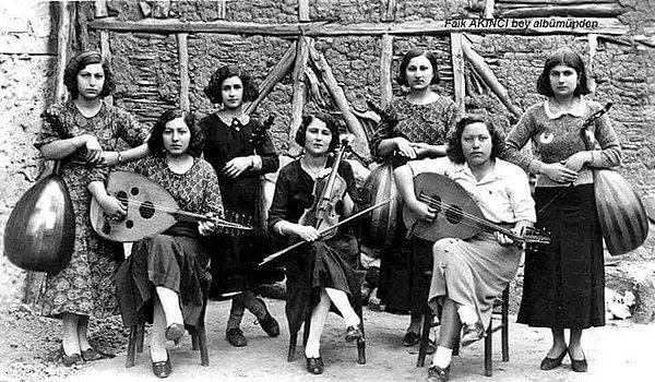 7. Safranbolu'da köy orkestrası, Karabük 1935.