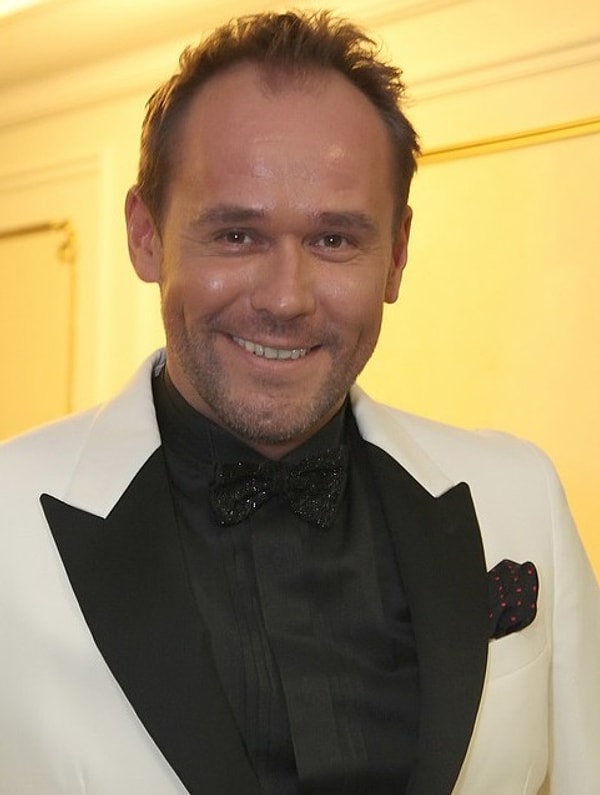 6. Антон Макарский vs. Максим Аверин — 43 года