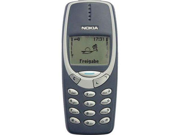 2. Nokia 3310