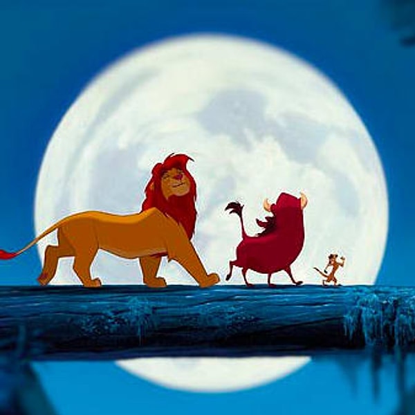 10. После которой нам сразу показывают процесс взросления Симбы в компании Тимона и Пумбы