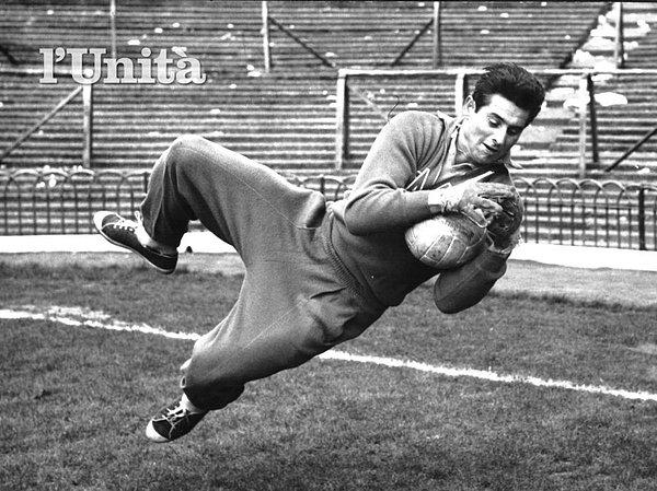 Bartu'nun müthiş performansı Avrupa kulüplerinin de dikkatini çekmeye başladı. 1961 yılında Fiorentina'ya transfer oldu.