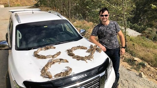 Belediye Başkan Yardımcısı Kuşları Öldürüp Üç Hilal Şeklinde Dizdi: 'Av Sonrası Klasik Fotoğraflardan Biri'