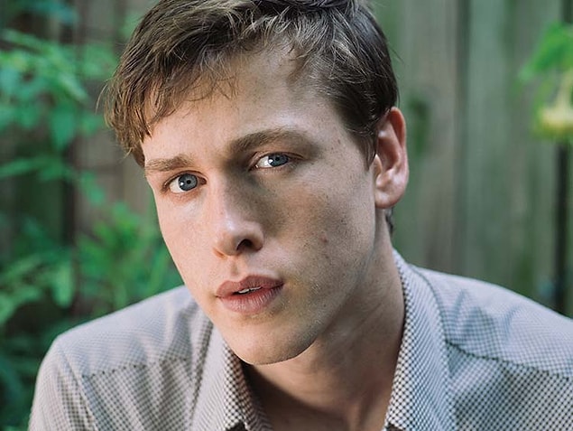 8. Harris Dickinson