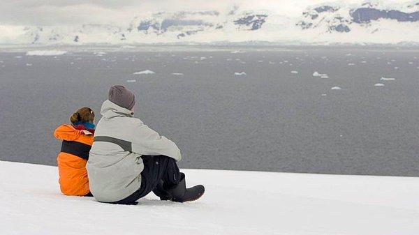 13. 2014 yılında Tinder ilk eşleşmesini Antarktika kıtasında yaptı. Tahmin edilebileceği gibi, eşleşen tarafların ikisi de bilim insanıydı.