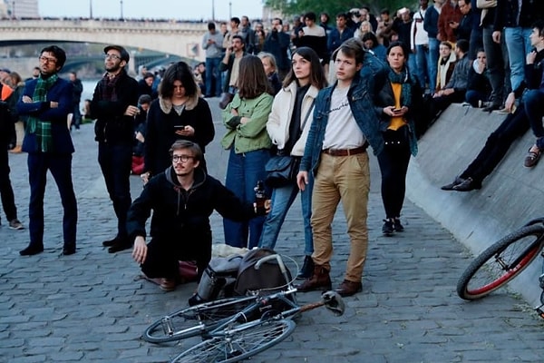 12. Однако стоит вспомнить, что подобное случается в истории не впервые.