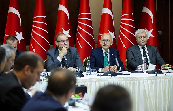 Kılıçdaroğlu, YSK'nın KHK'dan ihraç edilen adaylara mazbata verilmemesine yönelik kararını şu sözlerle eleştirdi 👇