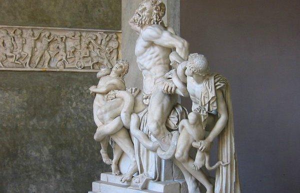 3. Klasik Yunan ve Roma heykellerinin hepsinin beyaz olmasının nedeni zamanla boyalarının aşınmasıdır.