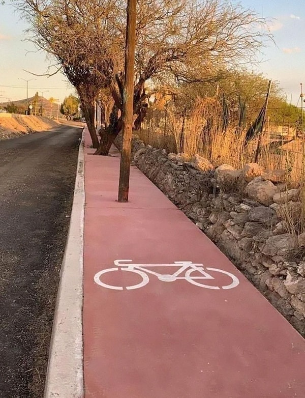 21. Если вы сможете преодолеть эту велодорожку, вас можно отправлять на совервнования!