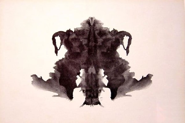 #4 О чем напоминает вам это пятно?