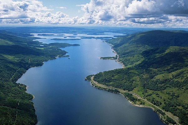 3. А крупнейшее озеро Великобритании вы знаете?