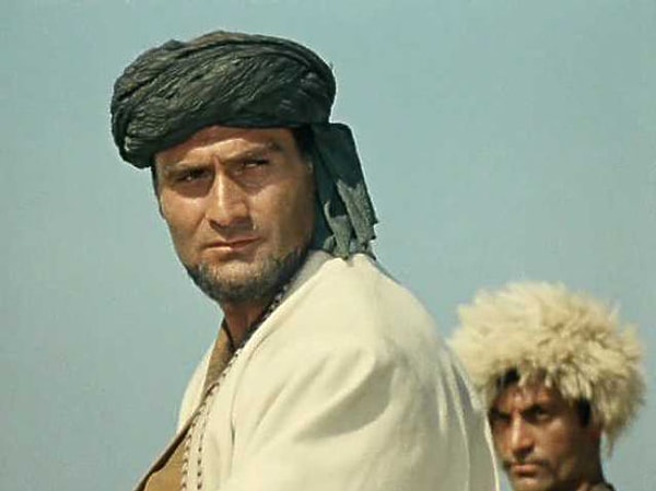 5. Как звали этого злодея в фильме "Белое солнце пустыни"?