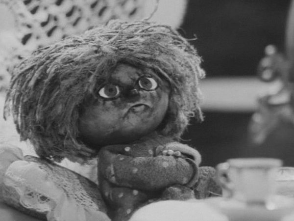 10. Какого цвета глаза у Кузи?