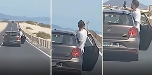 Aracın Arka Kapısını Açıp Selfie Çekmeye Çalışan Rahatsız