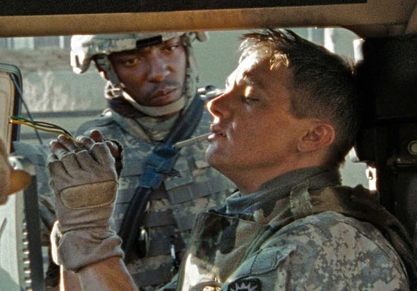 24. Джереми Реннер и Энтони Маки появлялись в "Повелителе бури"