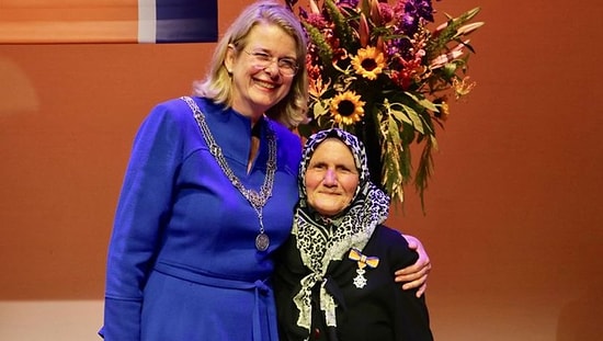 82 Yaşındaki Zehra Nine Hollanda Kraliyet Nişanı'na Layık Görüldü: 'Milletimi Sevdiğim İçin Yaptım'