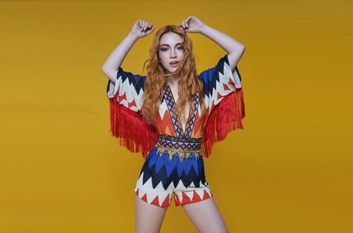 Bu Ünlülerden Hangisi Daha Uzun Boylu?