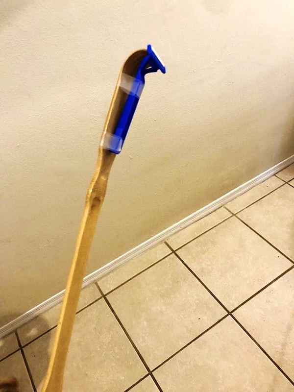 6. Какой гений придумал это устройство для бритья спины и почему он его еще не запатентовал? 😂