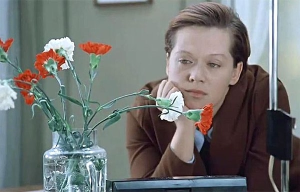 6. А эта героиня стала символом женщины, которая благодаря любви превратилась из серой мышки в красивый цветок