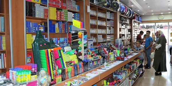 Вы бы открыли канцелярский магазин!