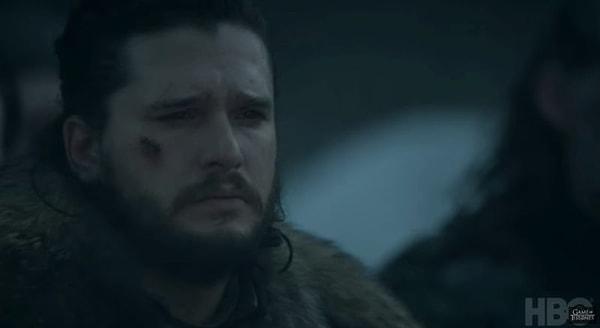 Jon da bütün üzgün surat ifadesi ile aynı şeye bakıyor.