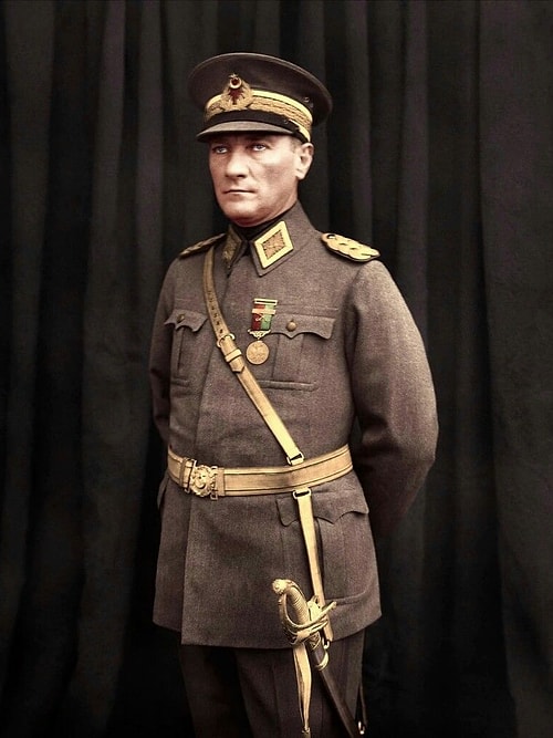 Mustafa Kemal Atatürk vs. Lord Kinross