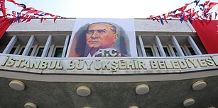 Ankara'nın Ardından İstanbul: İBB Binasına da 'T.C.' İbaresi Eklendi