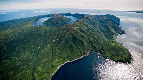 9. К какому субъекту РФ относятся Курильские острова?