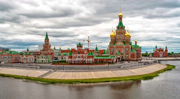 8. А вот это уже вопрос посложнее. Где вы сможете созерцать такой пейзаж?