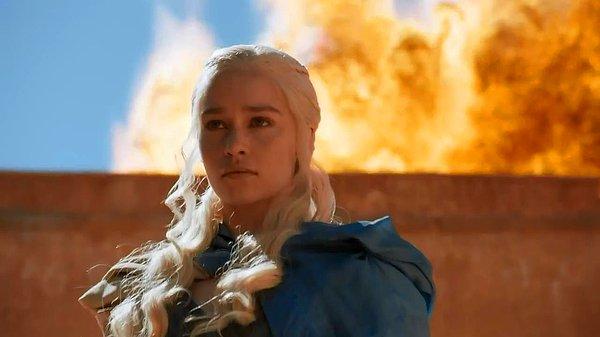 1. Targaryenler ateşten korkmuyor.