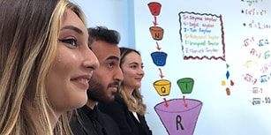 İyilik Bulaşıcıdır: Mezuniyet Balosu İçin Topladıkları Paralarla Bir Okula Matematik Laboratuvarı Kurdular