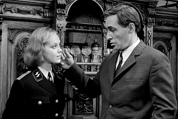 4. Из скольки серий состоит кинофильм "Семнадцать мгновений весны"?