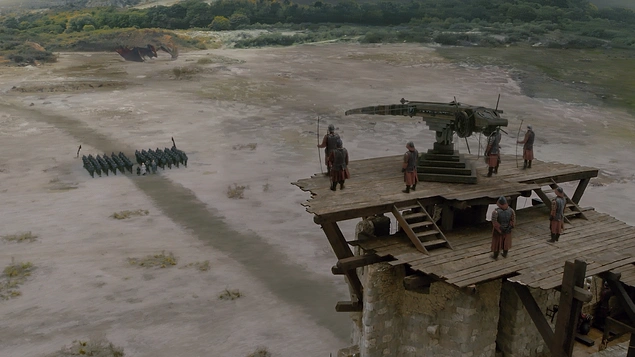 Bu saatten sonra ne uzlaşması acaba? Bir de üstüne üstlük Drogon'la gelmişler. Neden üstlerine salmadılar onu da bi' türlü anlamadık...