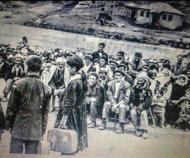 Hınıs Şahverdi Köyü'nde 23 Nisan kutlamaları, Erzurum, 1965.